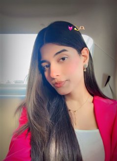 Kunika - escort in New Delhi Photo 5 of 7