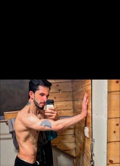 Kunz - Male escort in Gurgaon Photo 3 of 8