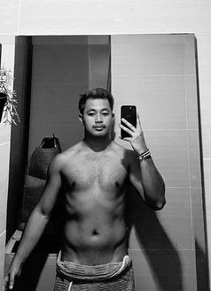 Kurt - Acompañantes masculino in Manila Photo 8 of 9