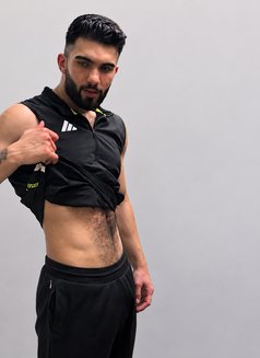 Kürt Xxl - Acompañantes masculino in İstanbul Photo 1 of 7