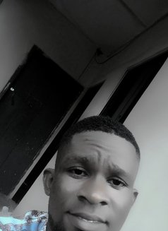 Kush Berry - Male escort in Lagos, Nigeria Photo 1 of 2
