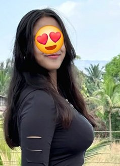 Kushali - escort in Bangalore Photo 5 of 6