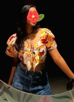 Kushali - escort in Bangalore Photo 1 of 6