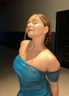 Kusum - escort in Ahmedabad Photo 2 of 6