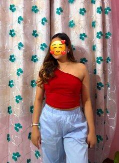 Kusum in Kathmandu for genuine meet - puta in Kathmandu Photo 2 of 2