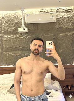 KUZEY - Male escort in Riyadh Photo 2 of 4