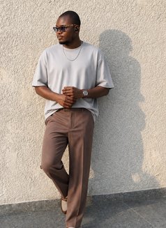 Kvng Ebi - Male escort in Lagos, Nigeria Photo 1 of 4