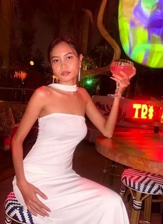 Kwan - escort in Bangkok Photo 2 of 11