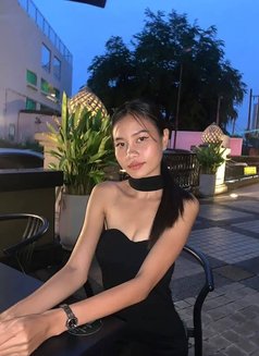 Kwan - escort in Bangkok Photo 4 of 5