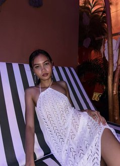 Kwan - escort in Bangkok Photo 5 of 7