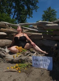 Kween - escort in London, Ontario Photo 2 of 7