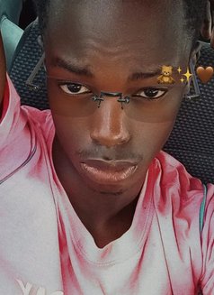 Kyan - Male escort in Nairobi Photo 3 of 8