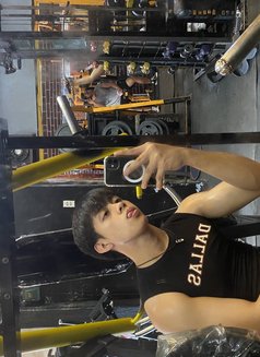 Kye Toki - Acompañantes masculino in Manila Photo 7 of 8