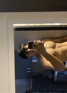 Kye Toki - Acompañantes masculino in Manila Photo 5 of 12