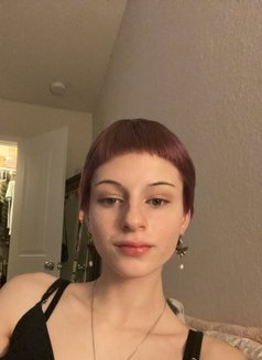 Kyla - escort in Kuwait Photo 2 of 2