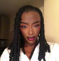 Kyla Xoxo - Transsexual companion in Nairobi