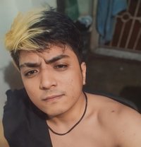 Kyle Austin Massuer - Male escort in Manila