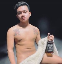 Kyle - Male escort in Manila
