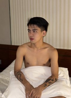 Kyle Gray TWINKS - Male escort in Bangkok Photo 8 of 9