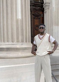 Kyle - Male escort in Nairobi Photo 1 of 2