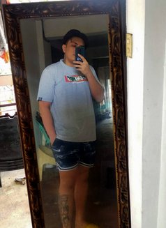 Kyle Massajee - Male companion in Makati City Photo 13 of 25