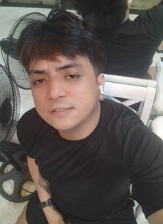 Kyle Massuer - Male escort in Makati City Photo 14 of 30