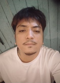 Kyle Massuer - Male escort in Makati City Photo 28 of 30
