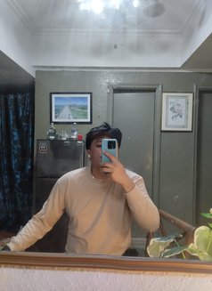 Kyle Massuer - Male escort in Makati City Photo 29 of 30