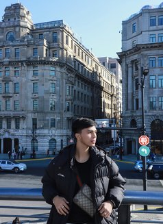 Ky Xavier - Male escort in Manila Photo 4 of 6