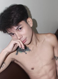 Kyler - Acompañantes masculino in Makati City Photo 7 of 9