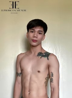 Kyler - Male escort in Manila Photo 3 of 3