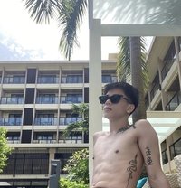 Kyler - Male escort in Manila