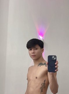 Kyler - Acompañantes masculino in Manila Photo 5 of 6