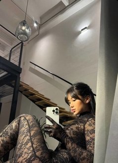 Kylie - escort in Osaka Photo 1 of 8