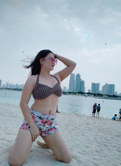 Kylie - escort in Dubai Photo 5 of 6