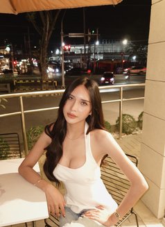 Kylie - Acompañantes transexual in Makati City Photo 2 of 12