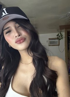Kylie - Acompañantes transexual in Makati City Photo 9 of 12
