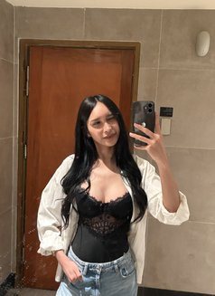 Kylie - Acompañantes transexual in Makati City Photo 12 of 12