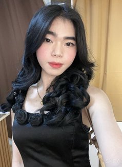 Kylie Halili - Transsexual escort in Manila Photo 5 of 5