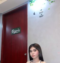 Kylie Halili - Transsexual escort in Manila