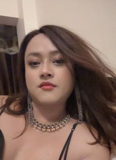 Kylie - Transsexual escort in Shillong Photo 21 of 23