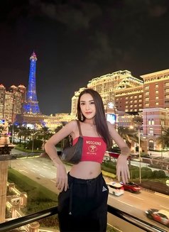 Kylie - escort in Taipei Photo 4 of 12