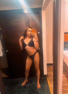 Kylie Marie - Transsexual escort in Al Ain Photo 13 of 13