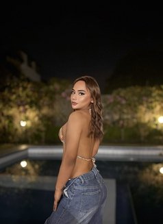 Kylie Marie - Transsexual escort in Manila Photo 2 of 5