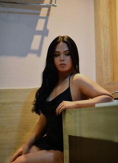 Kylie Miller - Transsexual escort in New Delhi Photo 1 of 4