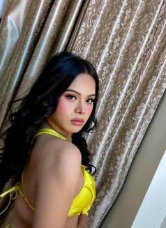 Kylie Miller - Transsexual escort in New Delhi Photo 3 of 4