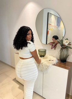 Kylie - escort in Ikeja Photo 4 of 5