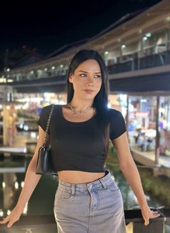 Kylie - Transsexual escort in Bangkok Photo 1 of 7