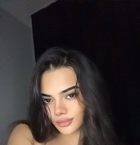 Kylie - escort in Baku