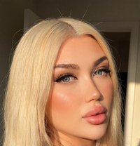Kylie visiting كايلي أجمل شيميل عربيه - Transsexual escort in İstanbul